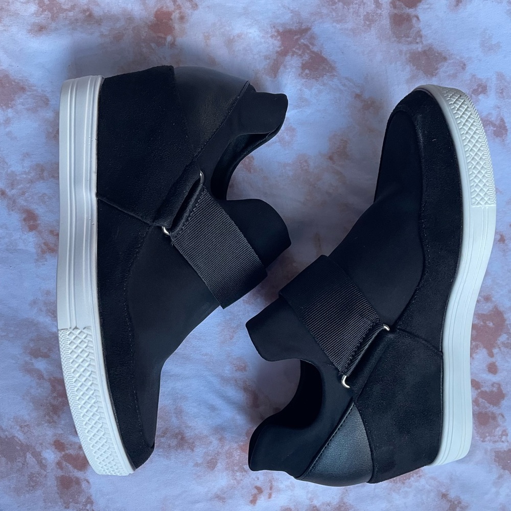 Nicole Miller Centrie NM Black Wedge Sneaker 9.5